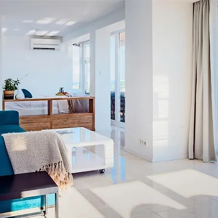 Adriatic Azur Penthouse Apartment *
